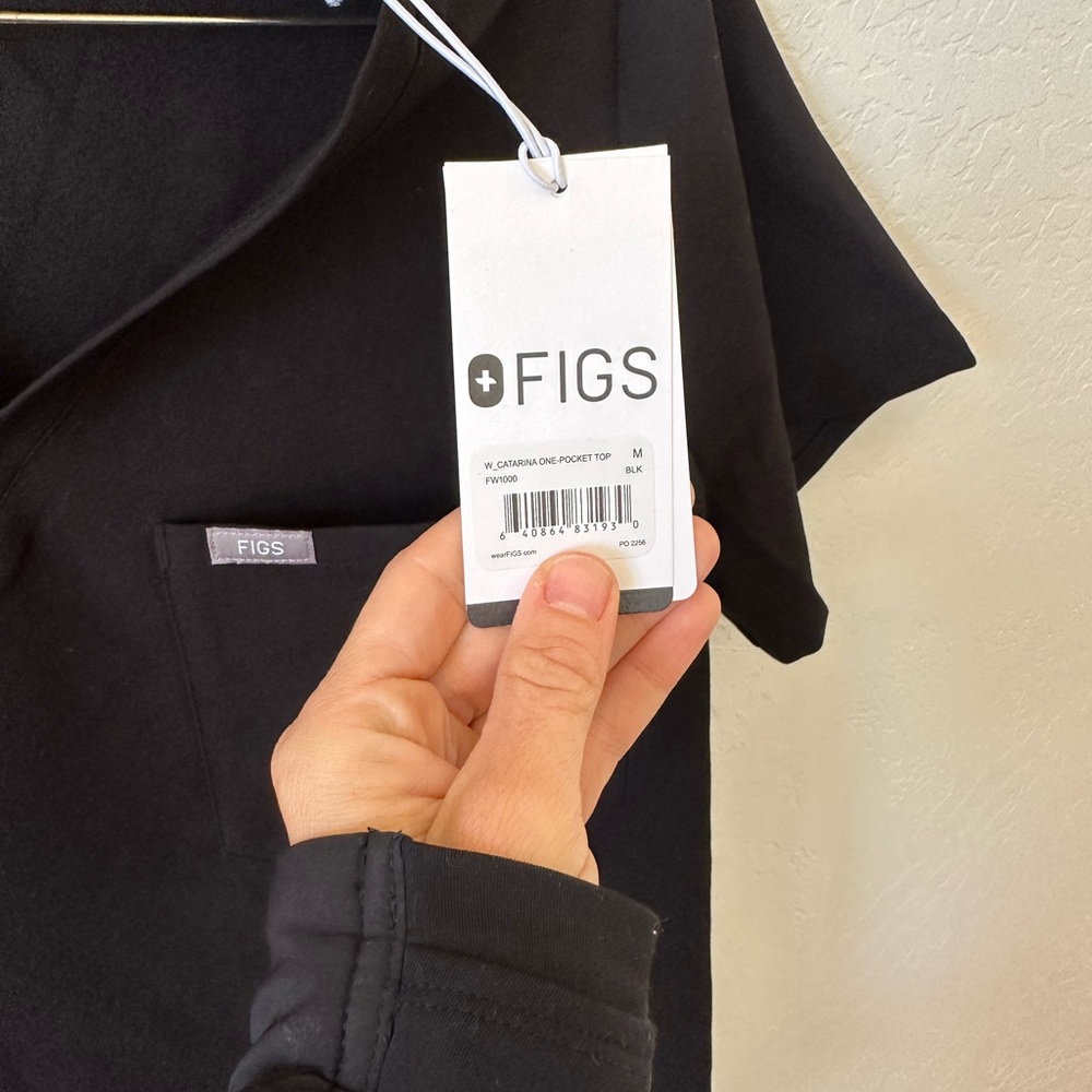 FIGS SCRUB TOP CATARINA